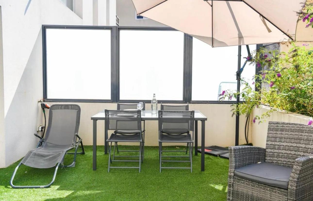 Superbe Appartement Avec Terrasse, Piscine & Parking Prive A Marseille Kültér fotó